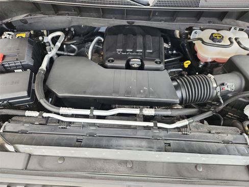 Used 2025 Chevrolet Silverado 1500 Custom RWD image 28