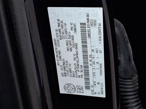 Used 2023 Ford F150 Lightning Lariat image 32