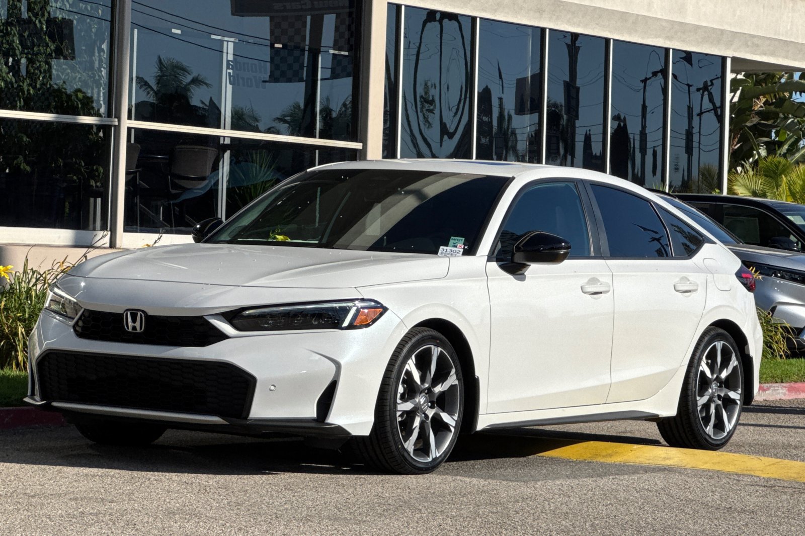 Certified 2025 Honda Civic Sport Touring image 8