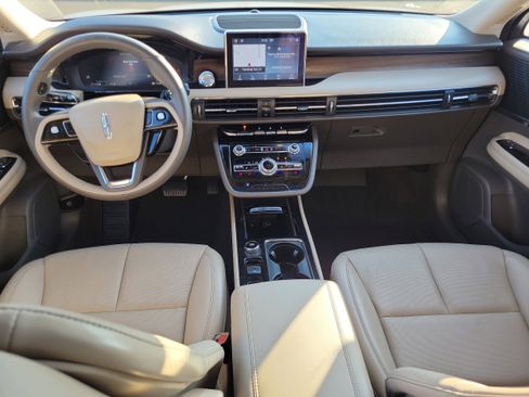 Used 2022 Lincoln Corsair Reserve w/ Equipment Group 201A image 13