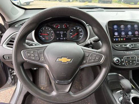 Used 2024 Chevrolet Malibu LT FWD image 12