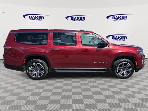 Used 2023 Jeep Wagoneer L Series II AWD/4WD image 2