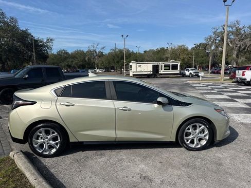 Used 2017 Chevrolet Volt Premier w/ Driver Confidence II Package image 48