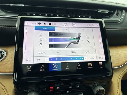 Used 2021 Jeep Grand Cherokee L Summit image 19