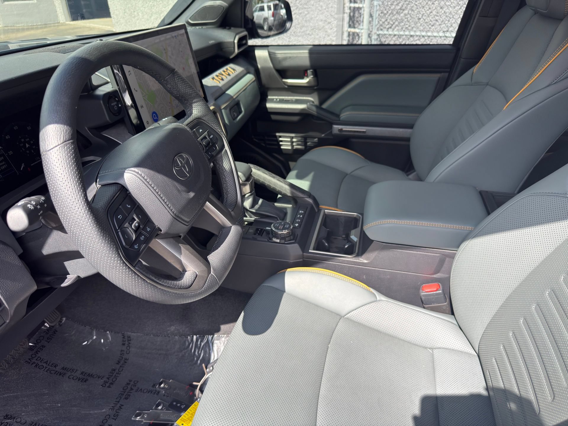 Used 2025 Toyota Tacoma 4x4 Double Cab Hybrid image 10