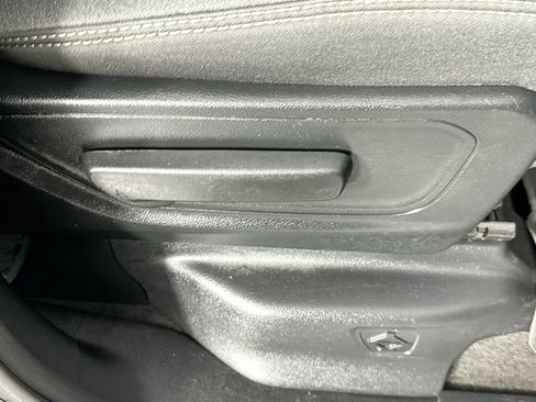 Used 2020 RAM 1500 Big Horn AWD/4WD image 23