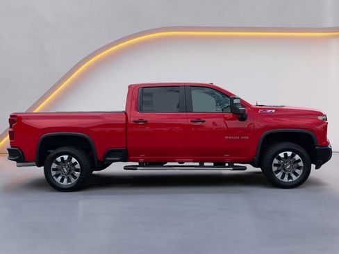 Used 2024 Chevrolet Silverado 2500 Custom w/ Custom Value Package AWD/4WD image 2