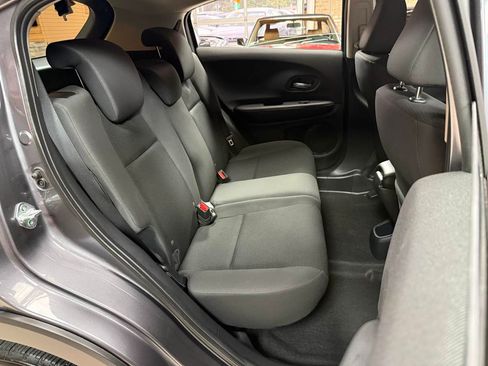 Used 2022 Honda HR-V LX image 25