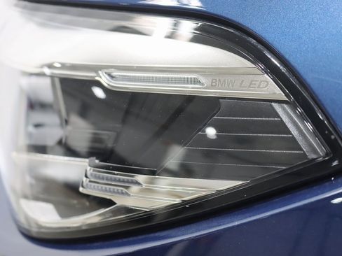 Used 2022 BMW X6 xDrive40i w/ M Sport Package image 8