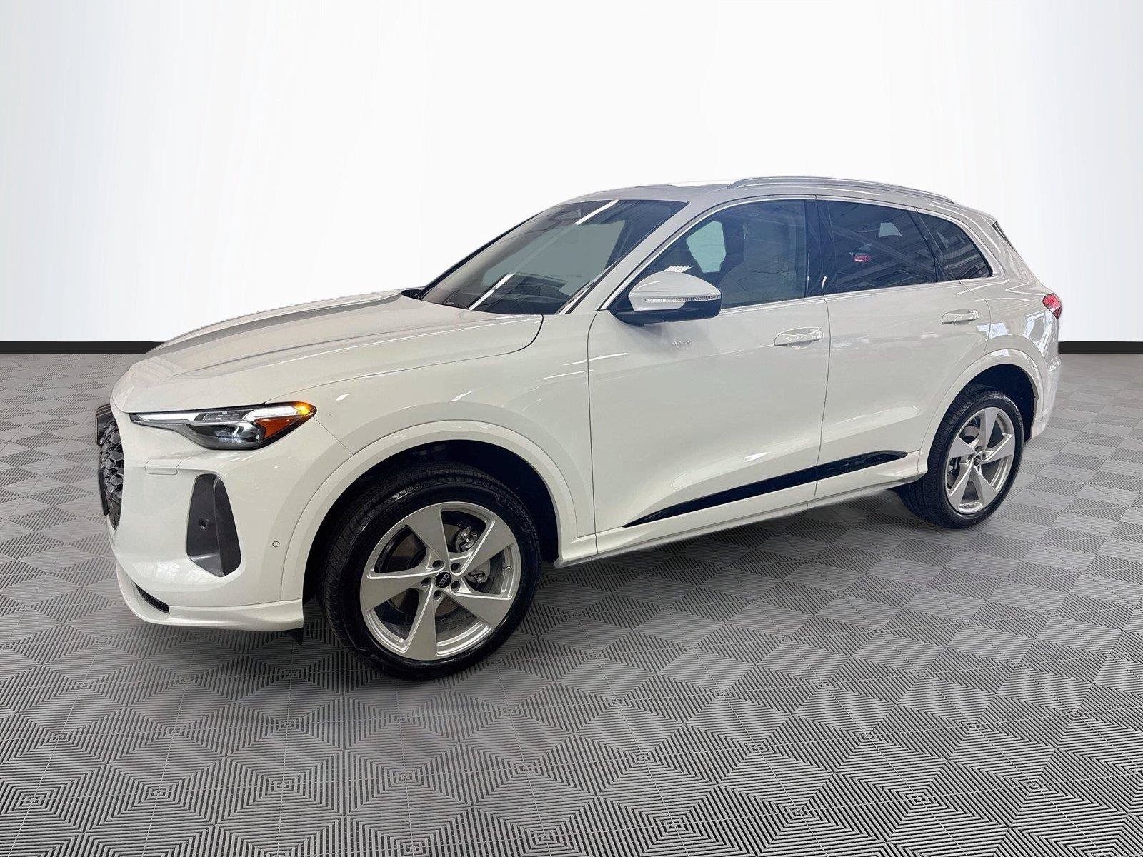 New 2026 Audi Q5 Premium AWD/4WD image 3