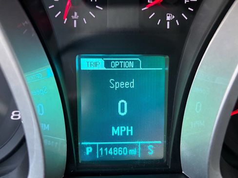 Used 2017 Chevrolet Equinox LS image 32