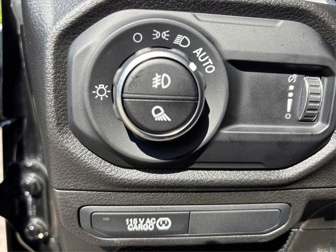 Used 2024 Jeep Gladiator Sport image 24