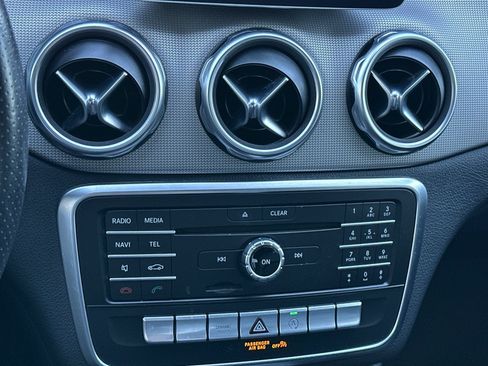 Used 2018 Mercedes-Benz GLA 250 image 19