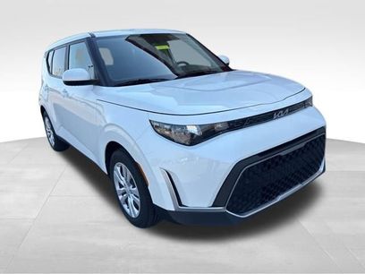 Used 2023 Kia Soul LX