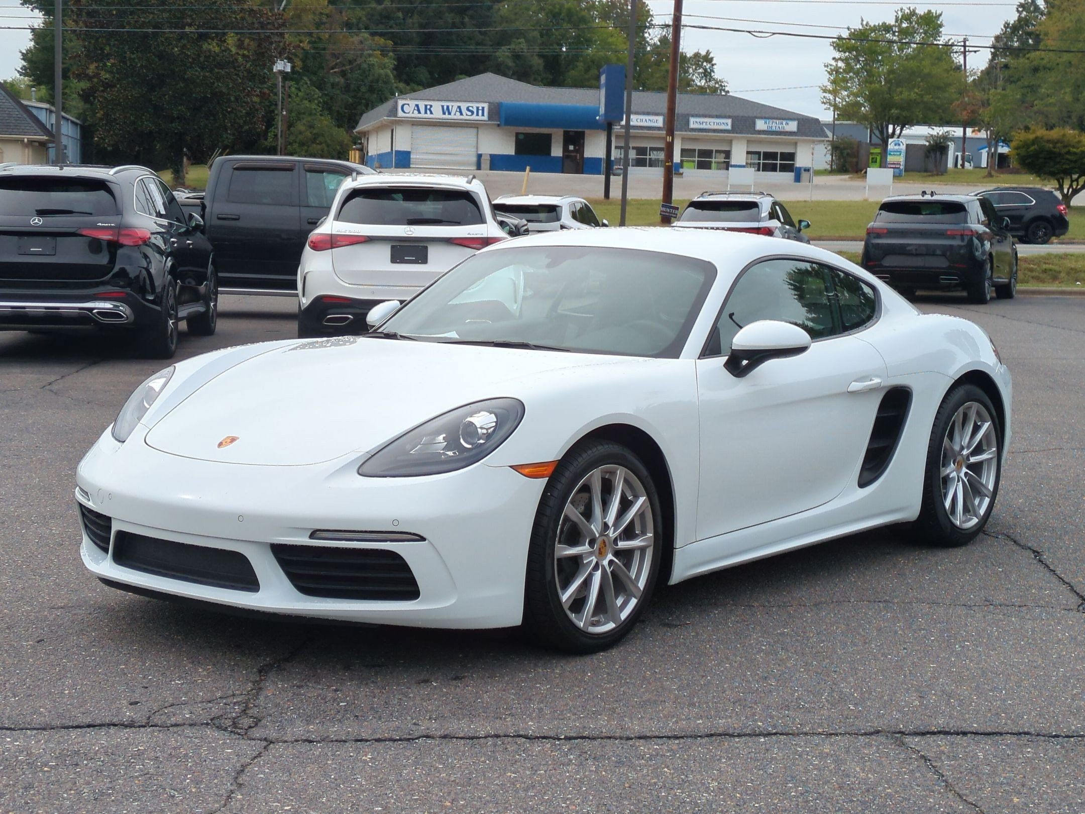Used 2018 Porsche 718 Cayman RWD image 7