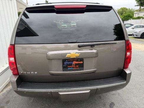 Used 2014 Chevrolet Tahoe LTZ AWD/4WD image 4