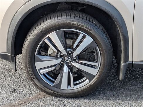 Used 2021 Nissan Rogue SL image 10