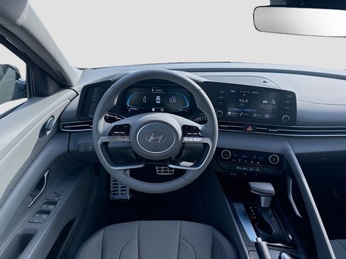 Certified 2026 Hyundai Elantra Sport FWD image 18