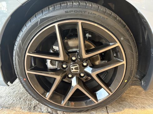 Used 2023 Honda Civic Sport Touring image 10