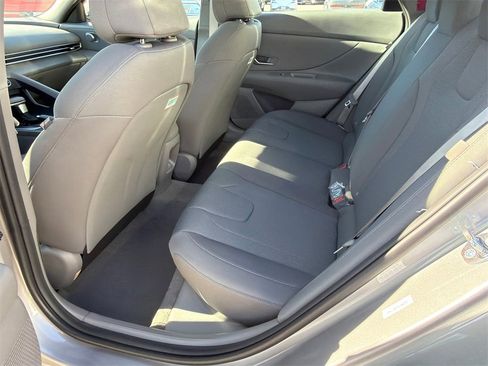 New 2026 Hyundai Elantra SE image 20