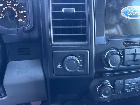 Used 2017 Ford F150 XL w/ Equipment Group 101A Mid image 9