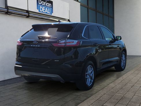 Certified 2024 Ford Edge SEL w/ Convenience Package AWD/4WD image 3