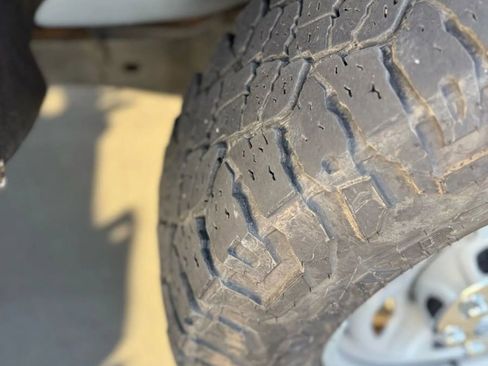 Used 2015 Ford F250 XL w/ Power Equipment Group image 9