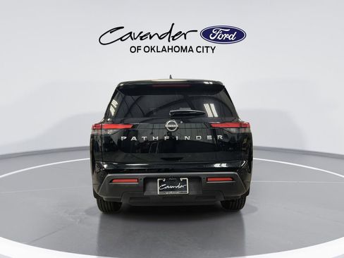 Used 2024 Nissan Pathfinder S w/ Cargo Package image 7