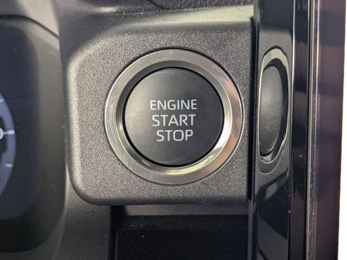 Used 2025 Toyota 4Runner Limited AWD/4WD image 23