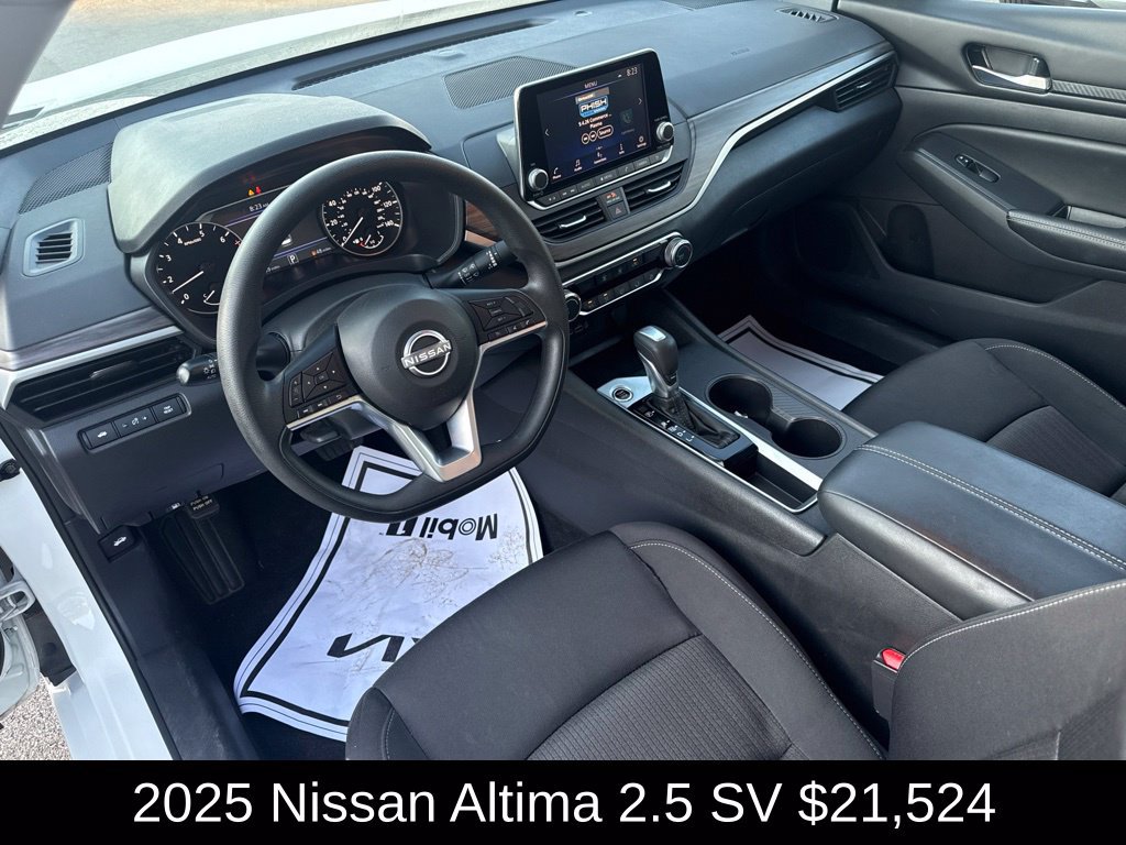 Used 2025 Nissan Altima 2.5 SV FWD image 10