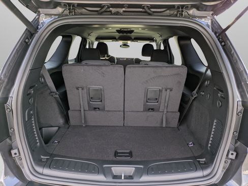 New 2026 Dodge Durango GT w/ Blacktop Package RWD image 9