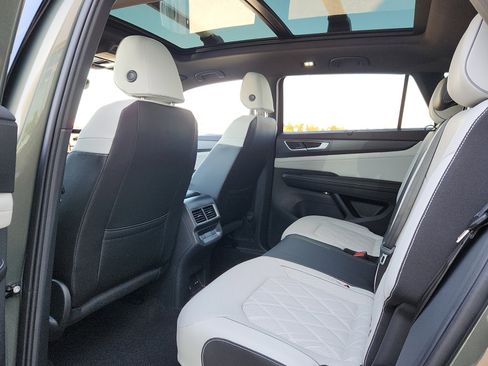 New 2026 Volkswagen Atlas Cross Sport SEL Premium R-Line image 12