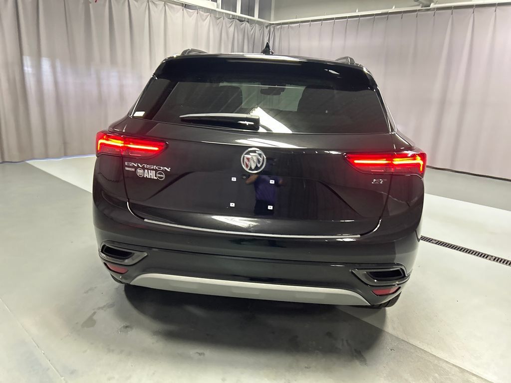 Used 2023 Buick Envision Essence w/ Sport Touring Package AWD/4WD image 6