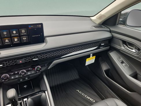 New 2026 Honda Accord EX-L image 17