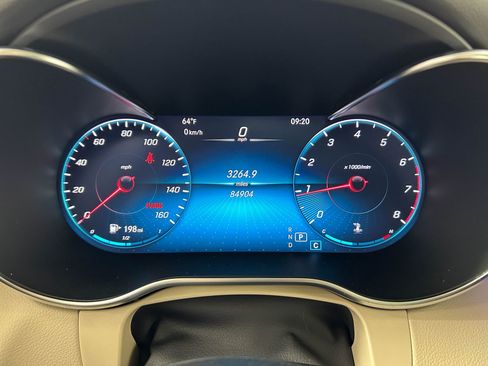 Used 2020 Mercedes-Benz GLC 300 4MATIC image 14