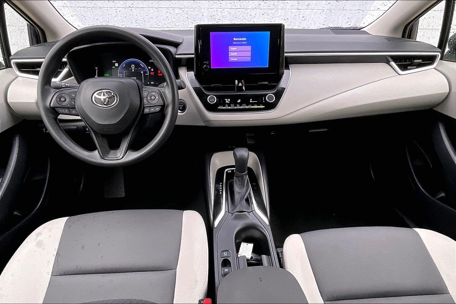 Used 2026 Toyota Corolla LE w/ LE Premium Package FWD image 19