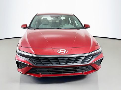 Certified 2024 Hyundai Elantra SEL image 2