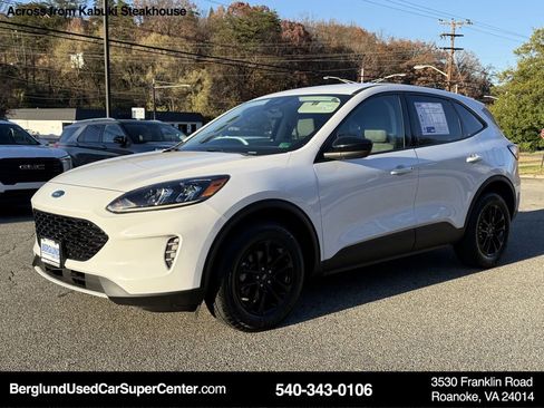 Used 2020 Ford Escape SE Sport image 8