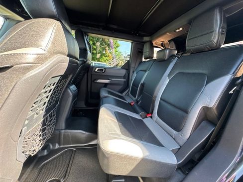 Used 2023 Ford Bronco Black Diamond w/ Sasquatch Package AWD/4WD image 17