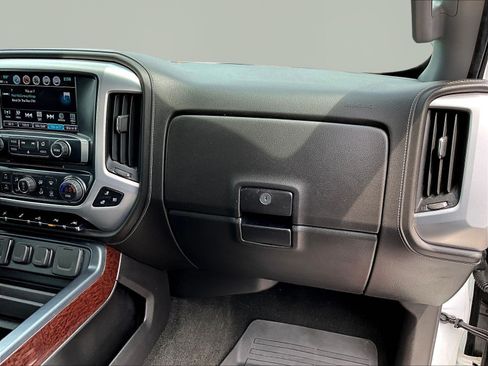 Used 2018 GMC Sierra 1500 SLT AWD/4WD image 27
