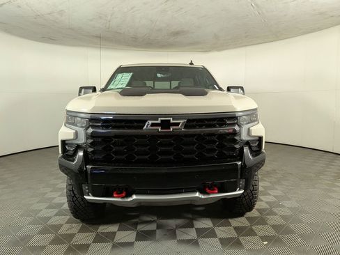 New 2026 Chevrolet Silverado 1500 ZR2 AWD/4WD image 2