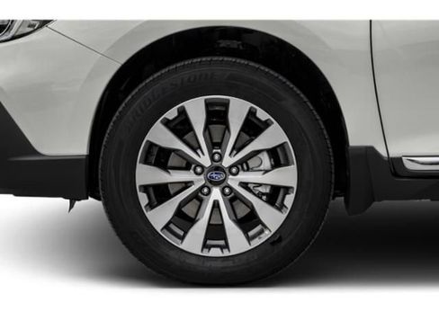 Used 2019 Subaru Outback 3.6R Touring w/ Popular Package #3A AWD/4WD image 11
