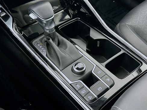 Certified 2022 Kia Sorento SX image 17