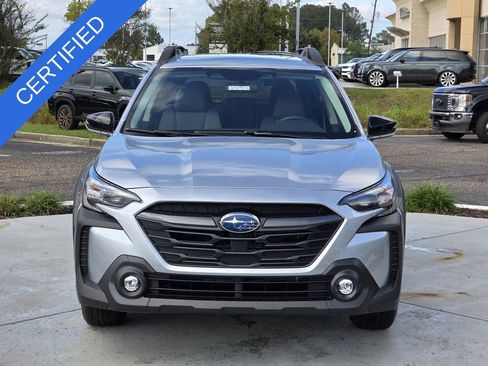 Used 2025 Subaru Outback Premium AWD/4WD image 2
