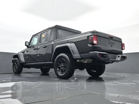 Used 2022 Jeep Gladiator Sport AWD/4WD image 21