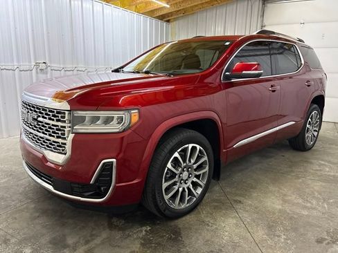 Used 2023 GMC Acadia Denali w/ Denali Technology Package AWD/4WD image 3