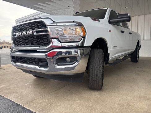 Used 2022 RAM 2500 Tradesman w/ Chrome Appearance Group image 39
