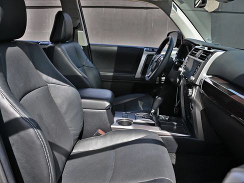 Used 2022 Toyota 4Runner Limited RWD image 18