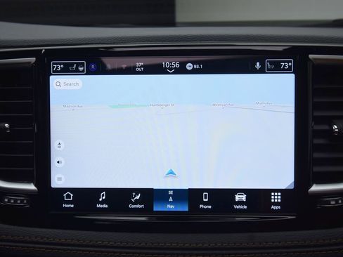 New 2026 Chrysler Pacifica Pinnacle w/ Trailer Tow Group AWD/4WD image 23