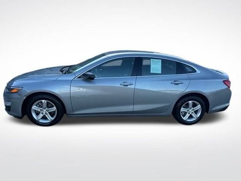 Used 2023 Chevrolet Malibu LS image 2